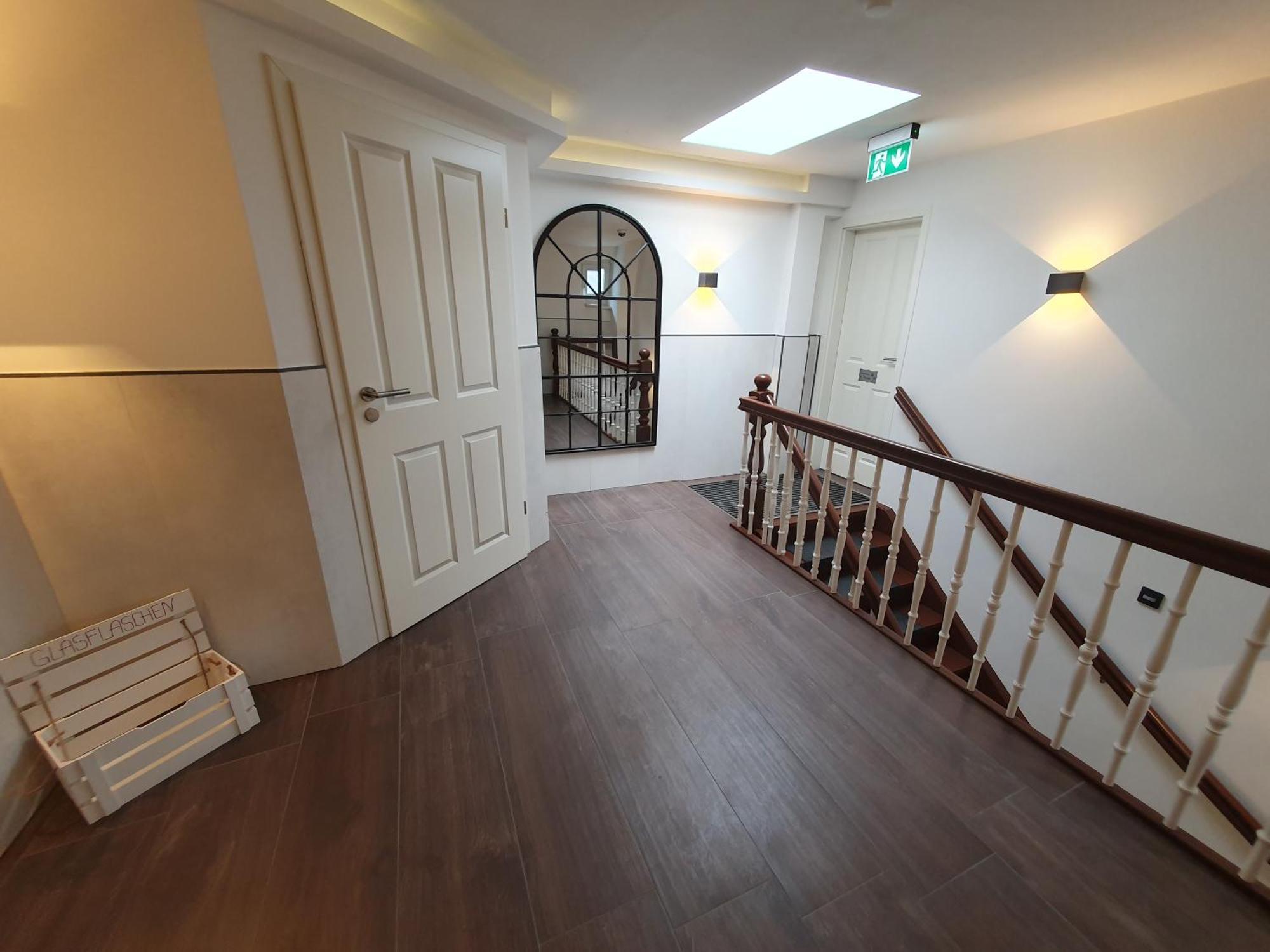 Neumuehler Hof- Ferienwohnung "Benjamin" Mit Grosser Privater Dachterasse Und Guter Anbindung In Die City Schwerin  Bagian luar foto